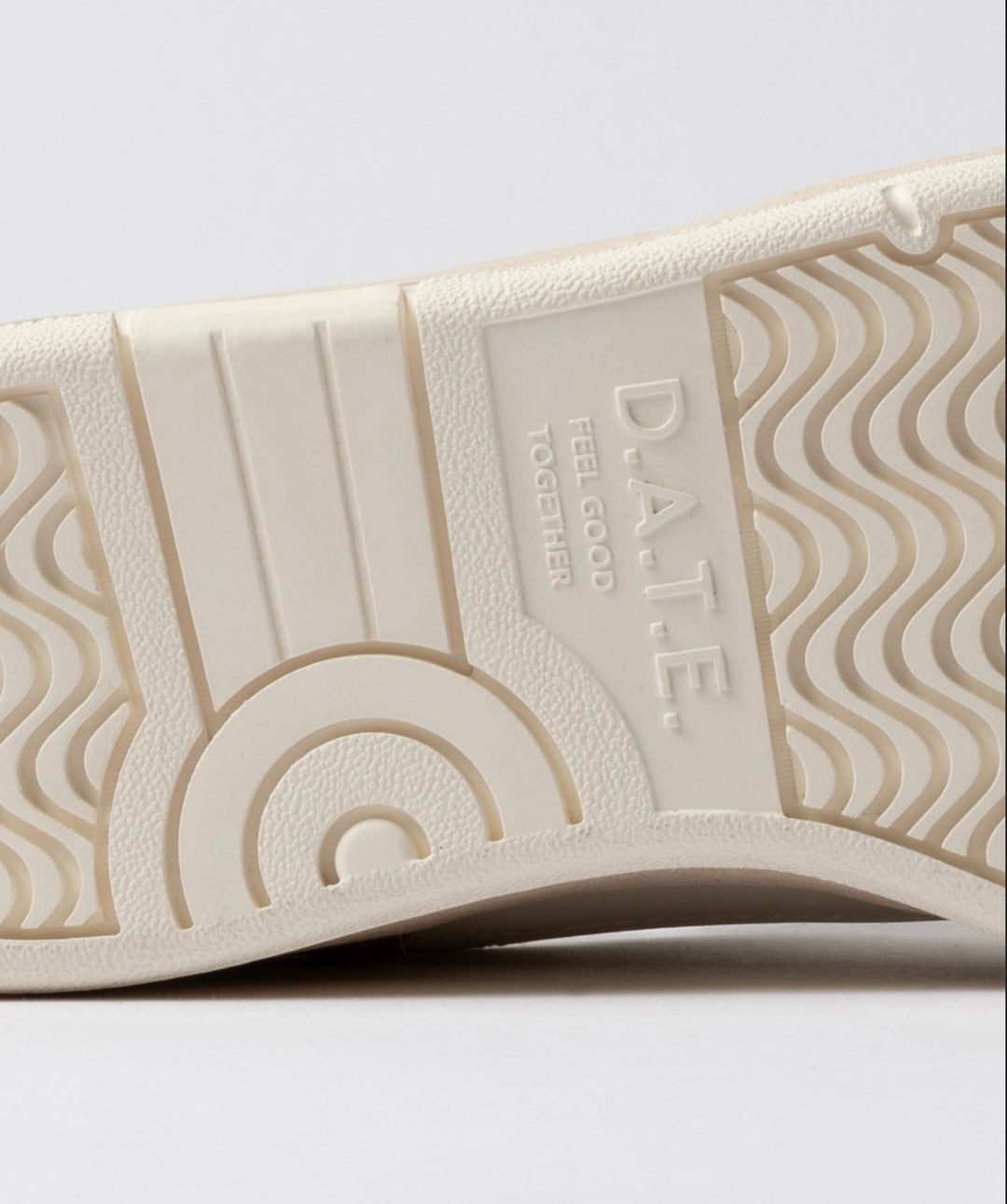 D.a.t.e court Trainers