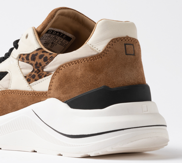 D.A.T.E Fuga Animal Trainer