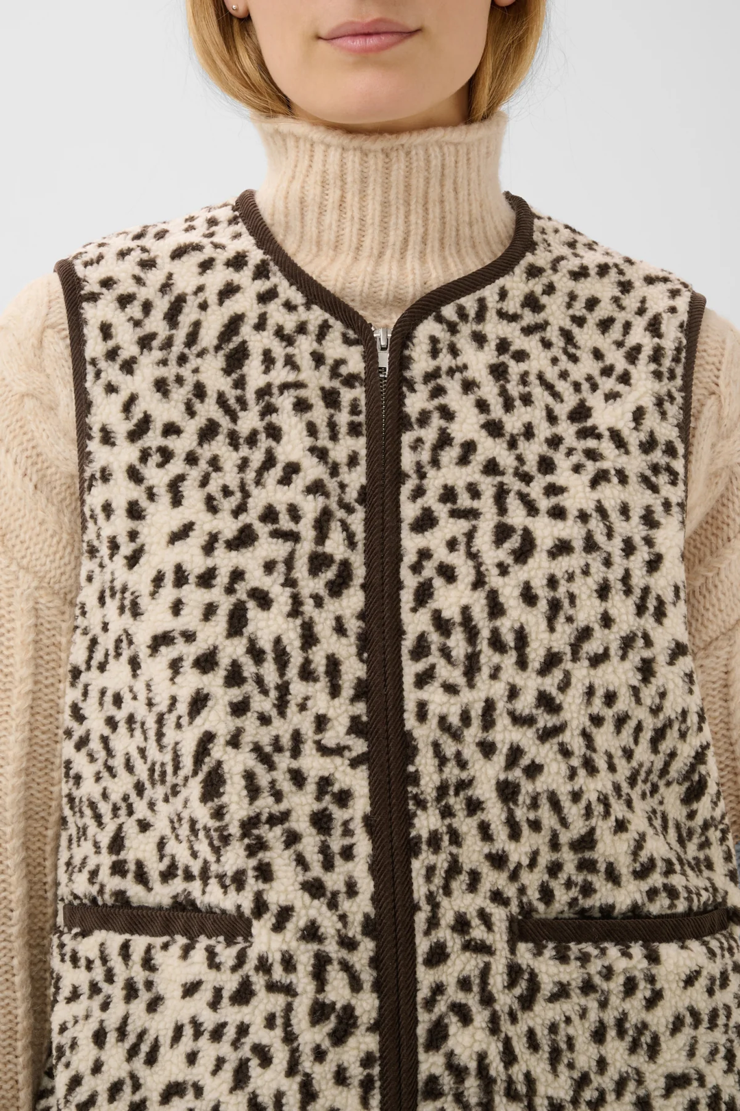Part Two Camelie Gilet