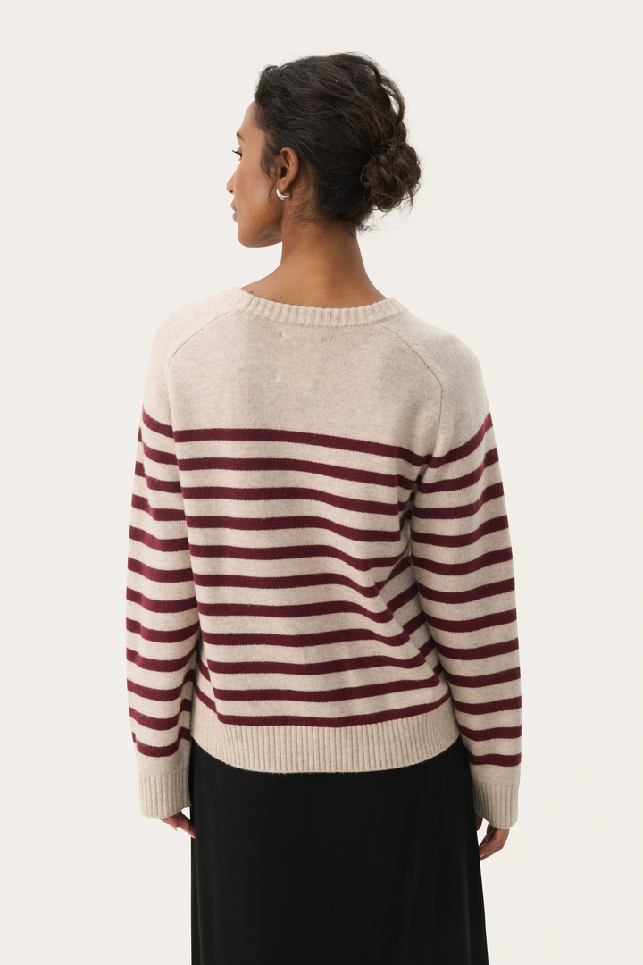 Part Two Niaka Pullover