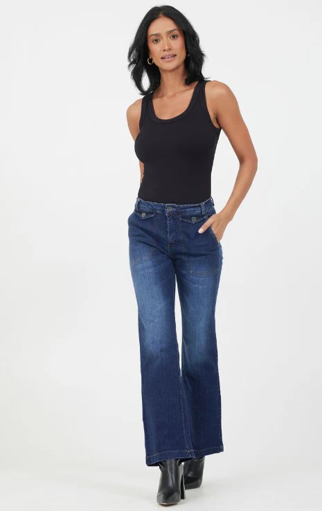 Suzy D Beau  Flare Jeans