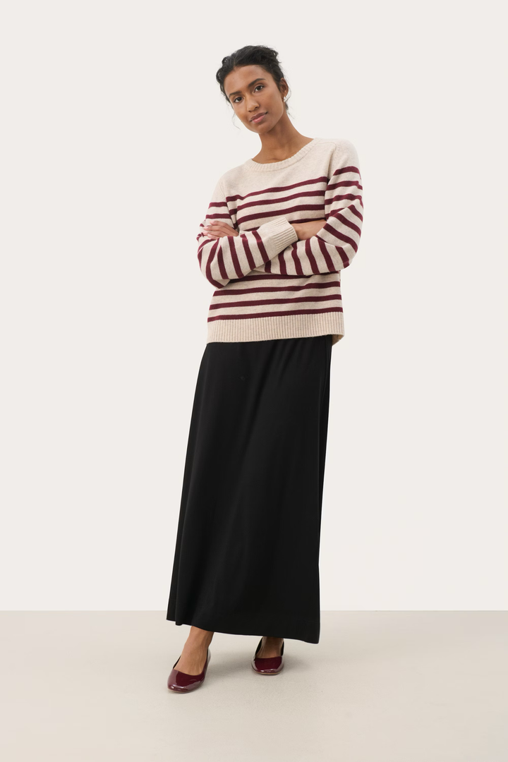 Part Two Niaka Pullover